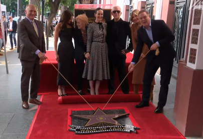 Звезда актрисы Сары Полсон появилась на Аллее славы в Голливуде