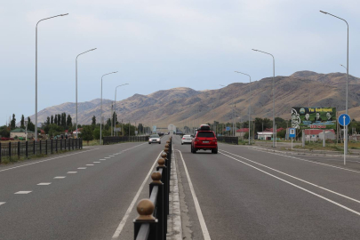 Алматы и Шымкент связала новая четырехполосная трасса