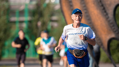 76-летний любитель спорта примет участие в Ironman в Астане