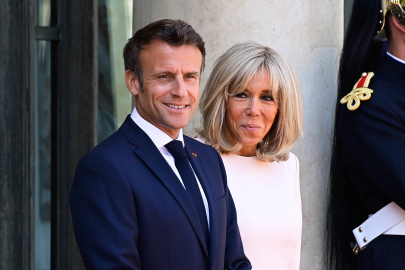 В Париже вынесен приговор 10 участникам интернет-травли супруги президента Франции