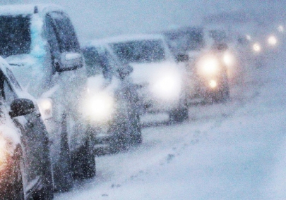 Около 40 машин стали заложниками непогоды на трассе в области Абай