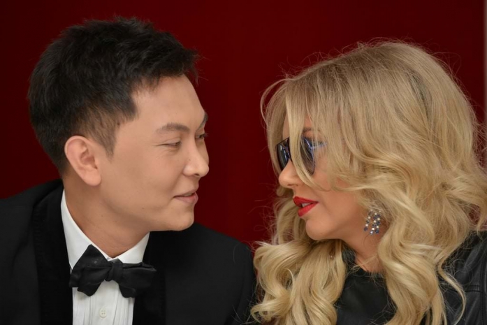 Вампир секс ойындары Варшавадағы онлайн порно жарыстары