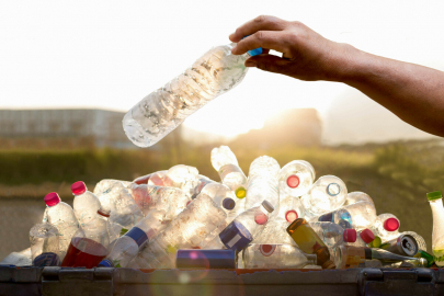 Переговоры ООН по борьбе с загрязнением пластика пройдут в Канаде
