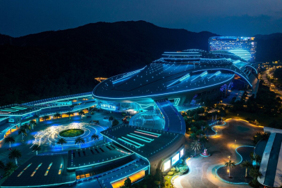 Морской научный парк в форме космического корабля открылся в Китае